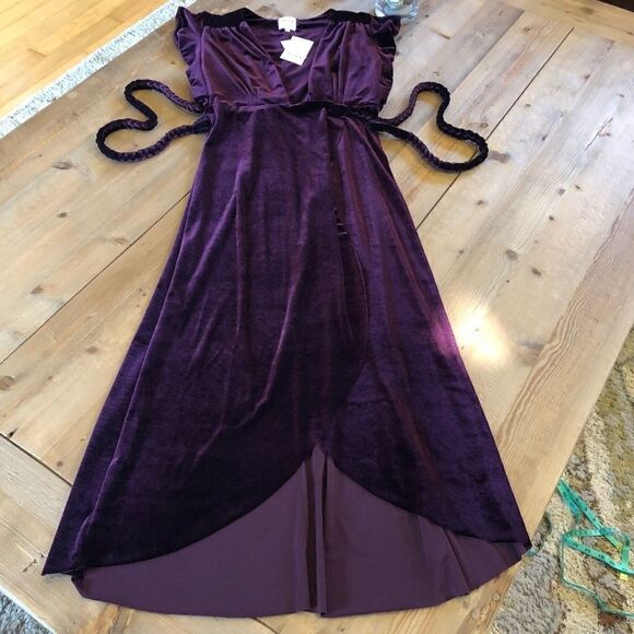 Misa Los Angeles Caroline Burgundy/Wine Velvet Wrap V neck Dress Size Medium NWT - Picture 1 of 14